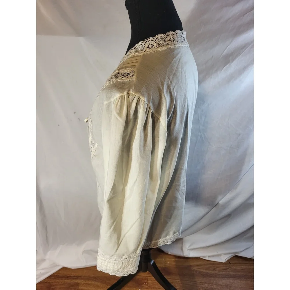 Vtge Deena Size M Cream Ivory Lace Polyester Cotton Blend Bed Jacket